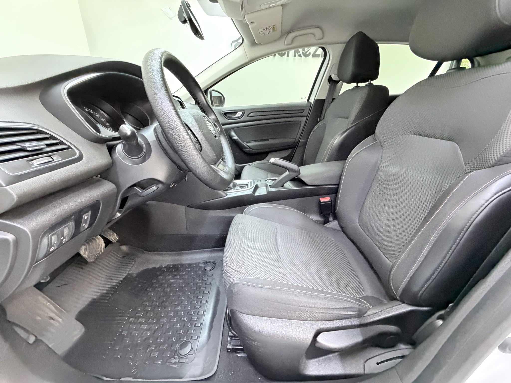 RENAULT MEGANE 17